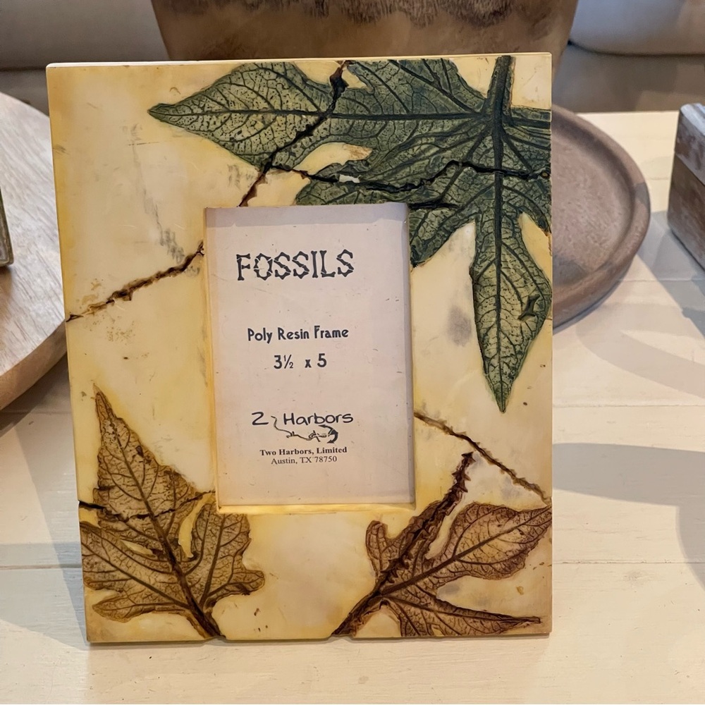 New Fossils poly resin fall leaf picture frame